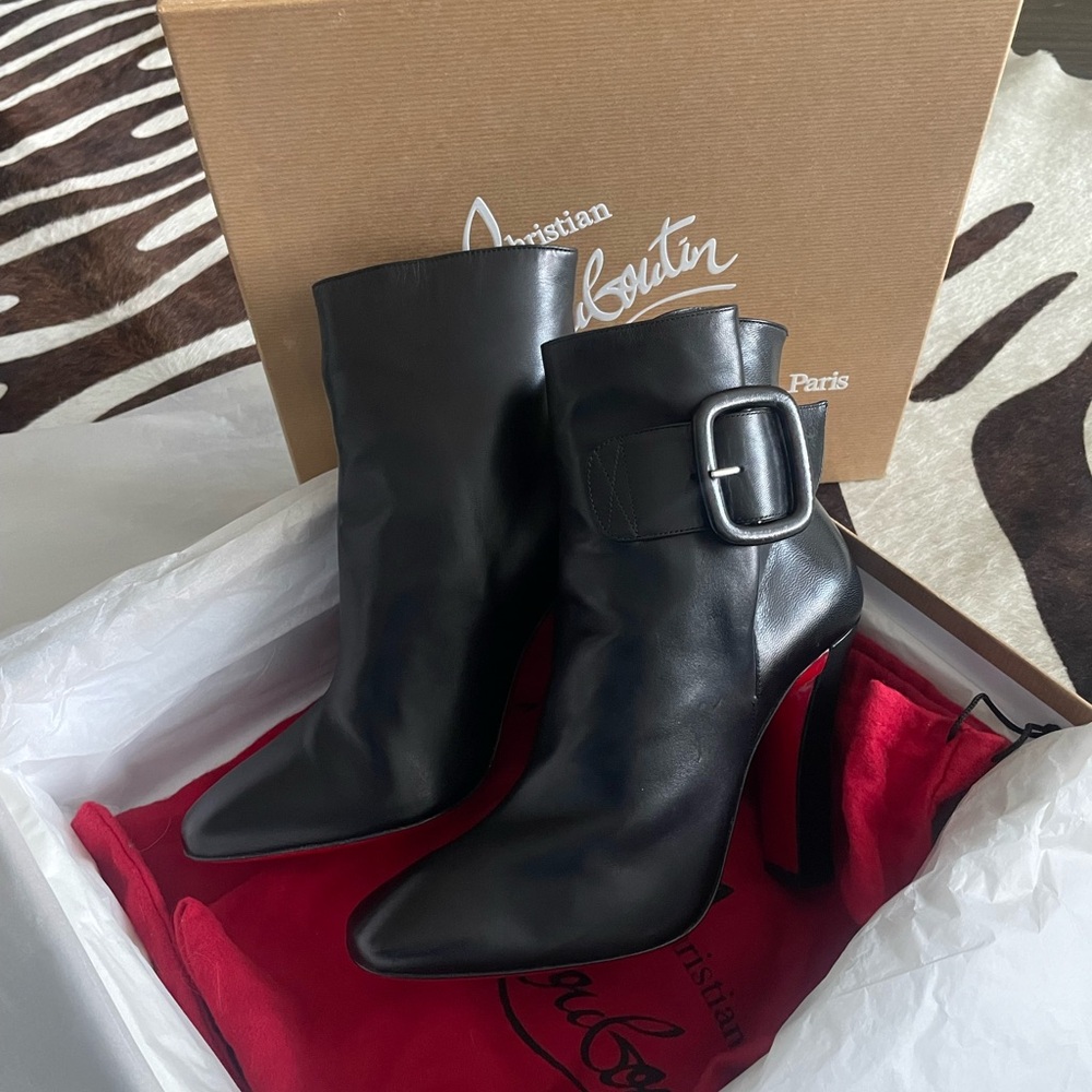 Christian Louboutin Tres Olivia Buckled Leather Boots . NWT